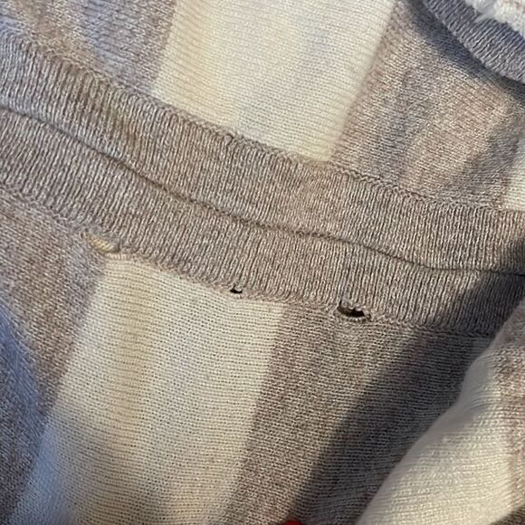 Express Cream stripped sweater size S - Picture 8 of 9